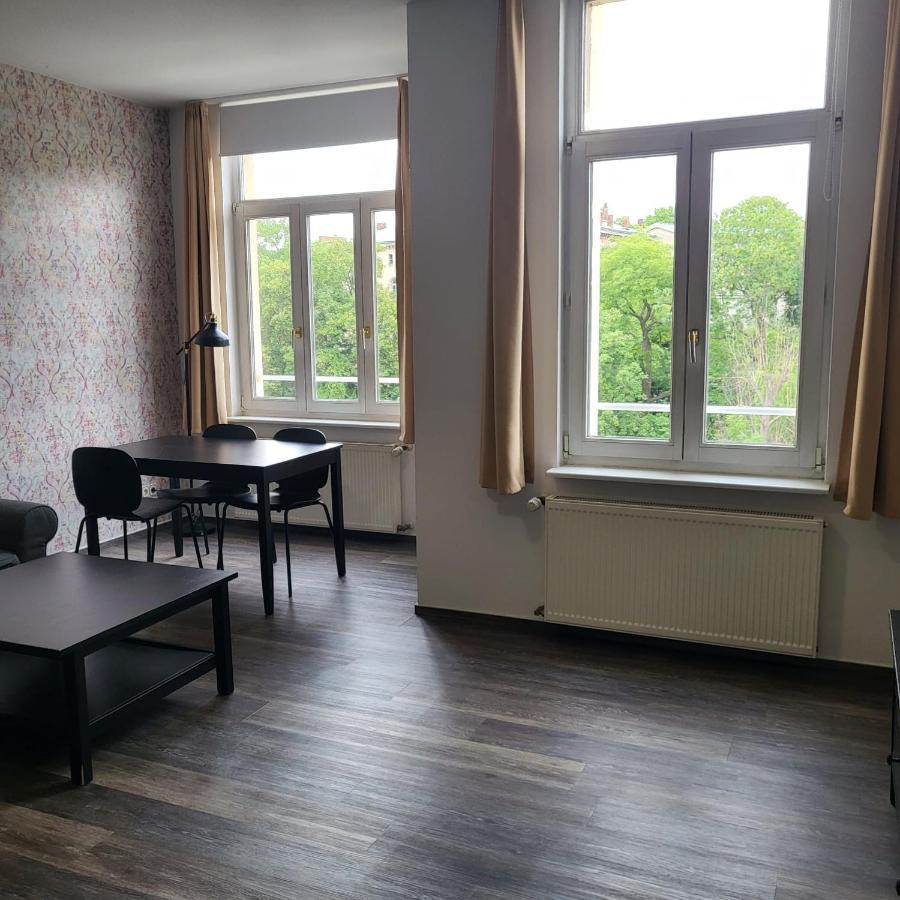 Apartment Am Dom Хале Екстериор снимка