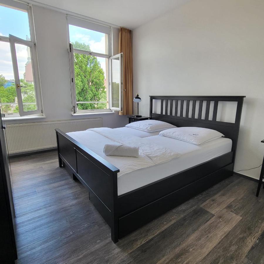 Apartment Am Dom Хале Екстериор снимка