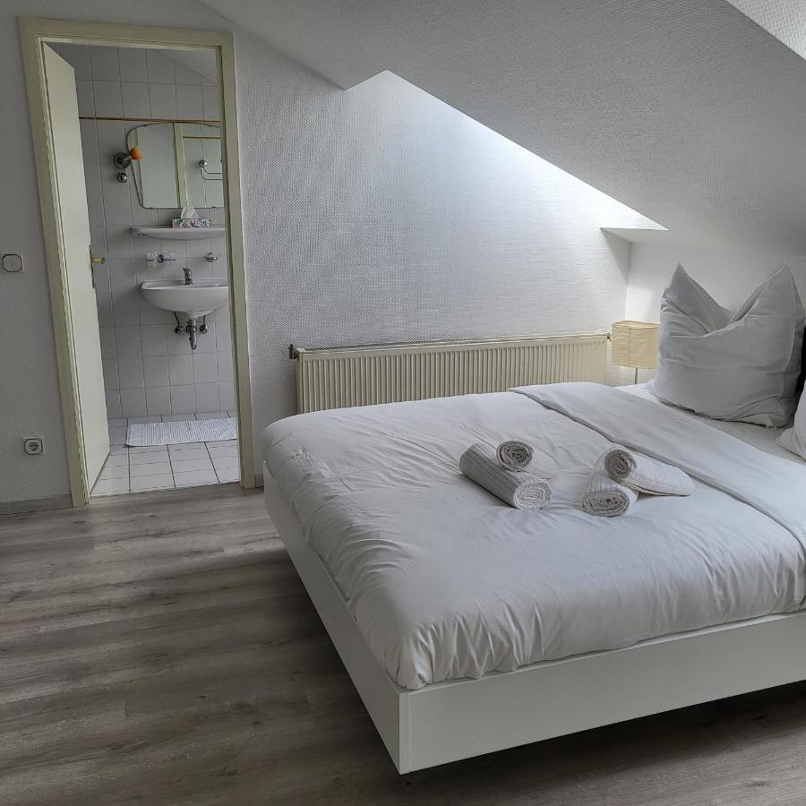 Apartment Am Dom Хале Екстериор снимка
