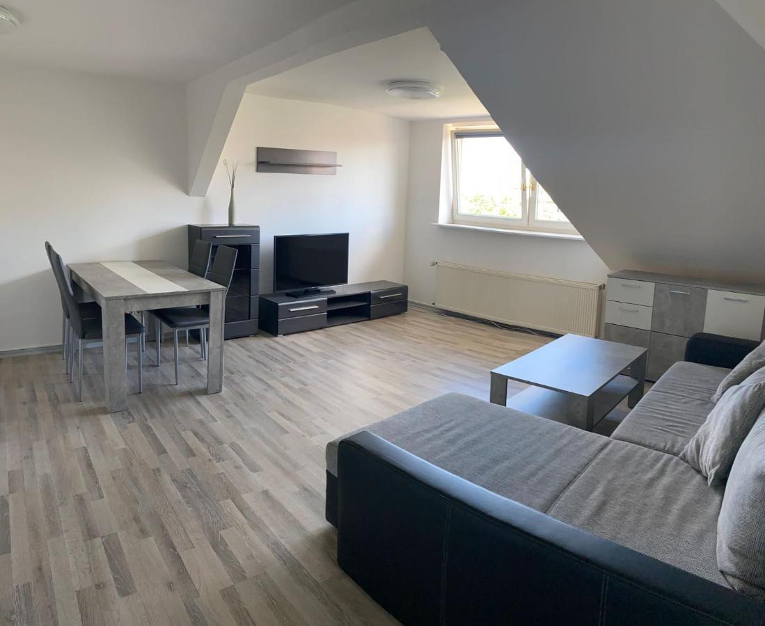 Apartment Am Dom Хале Екстериор снимка