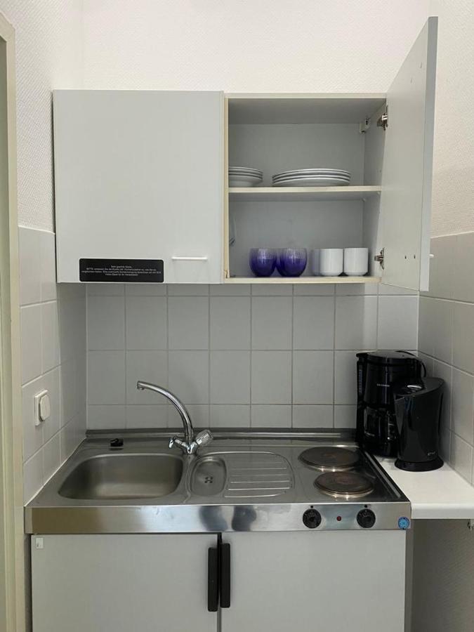 Apartment Am Dom Хале Екстериор снимка