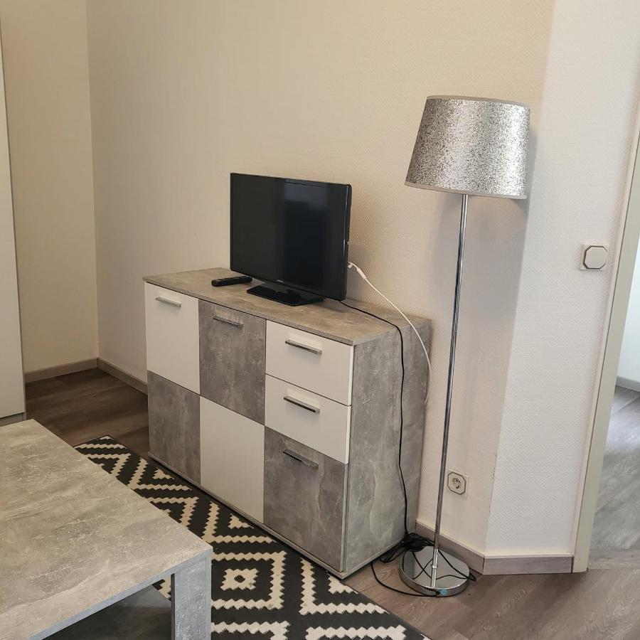 Apartment Am Dom Хале Екстериор снимка
