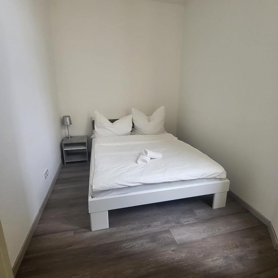 Apartment Am Dom Хале Екстериор снимка